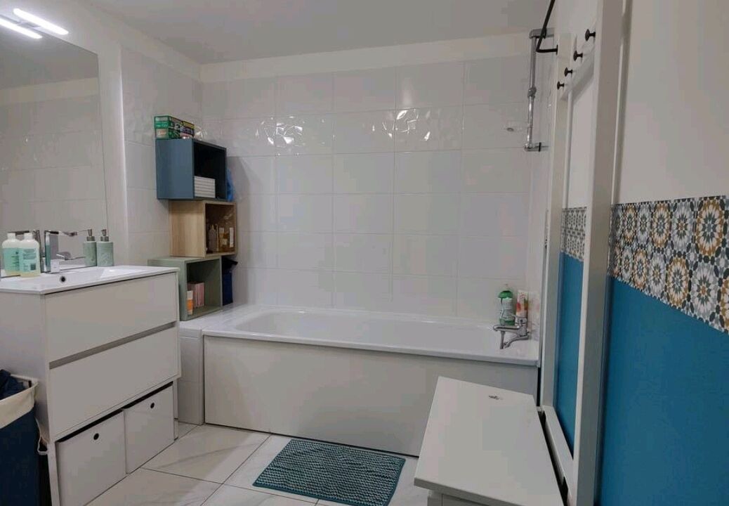 Photo of Bathroom in Aubervilliers