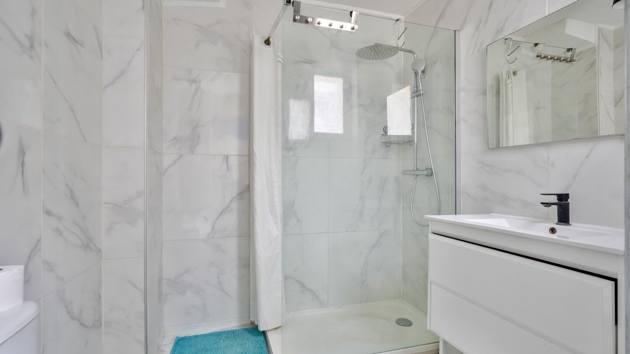 Photo of Bathroom in Bercy