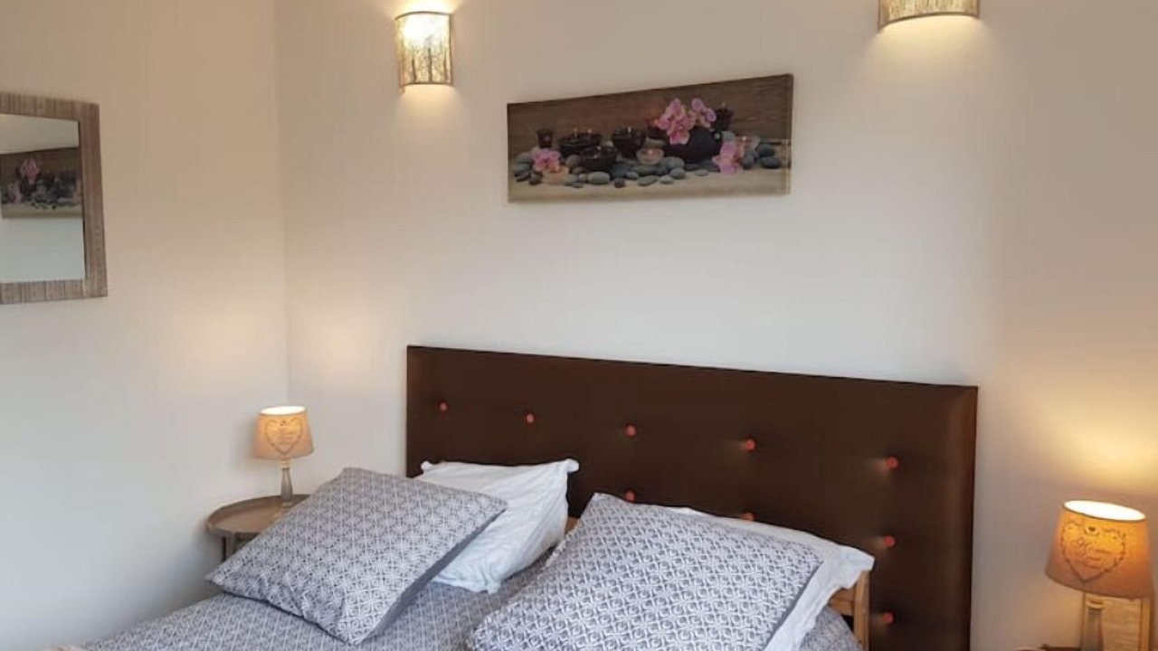 Photo of Bedroom in Athis-Mons