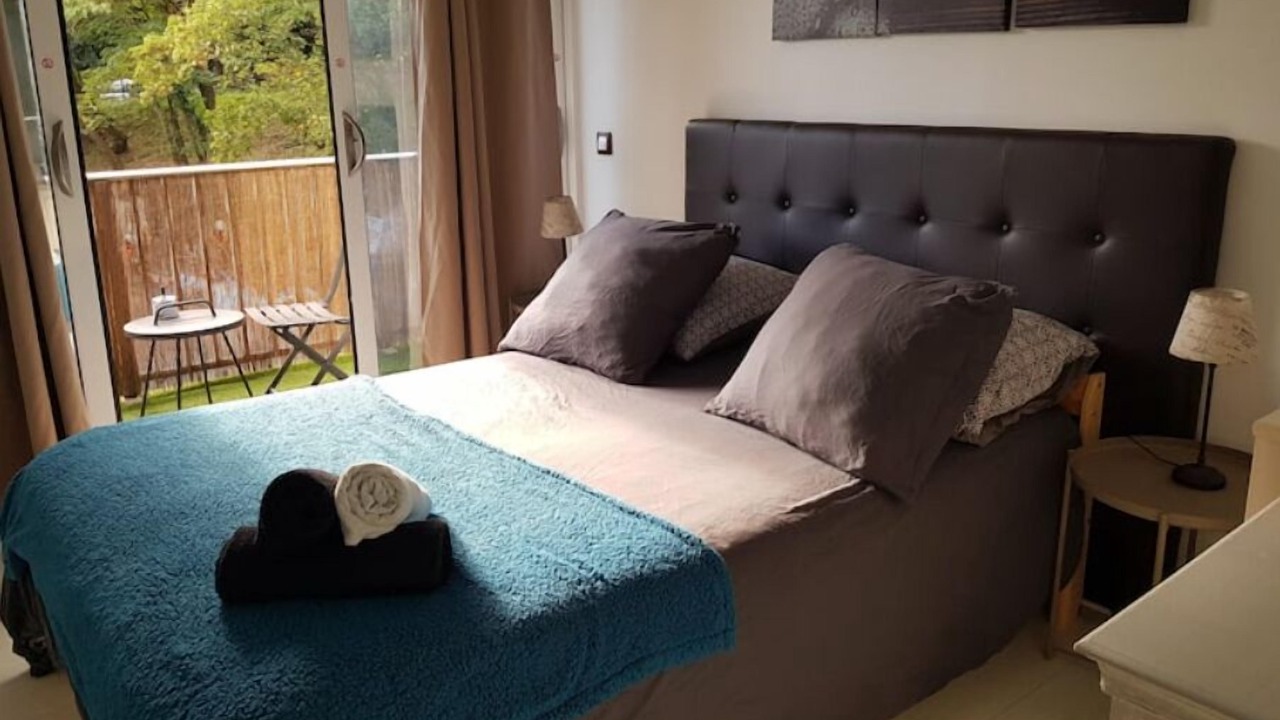 Photo of Bedroom in Athis-Mons