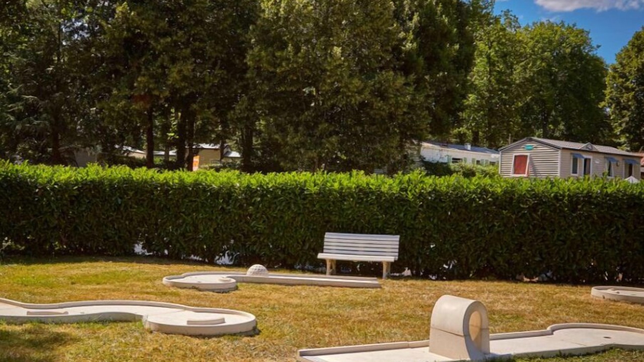 Photo of Outdoor in Saint-Cheron