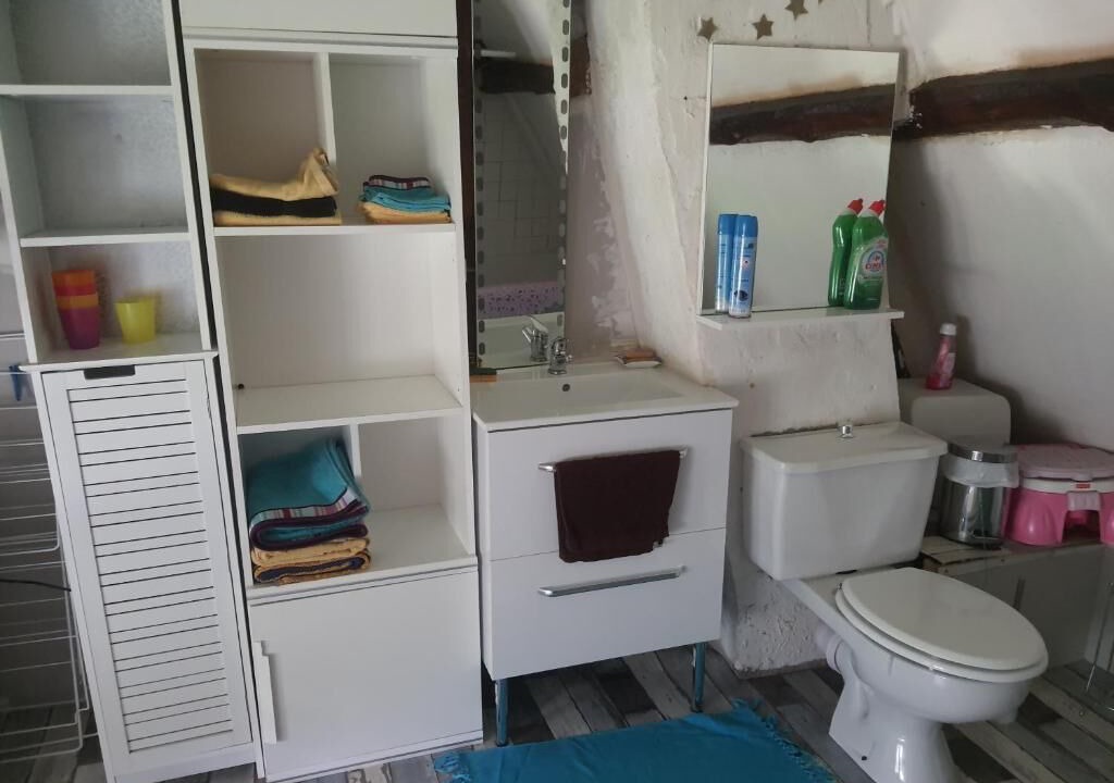 Photo of Bathroom in Goupil-Othon