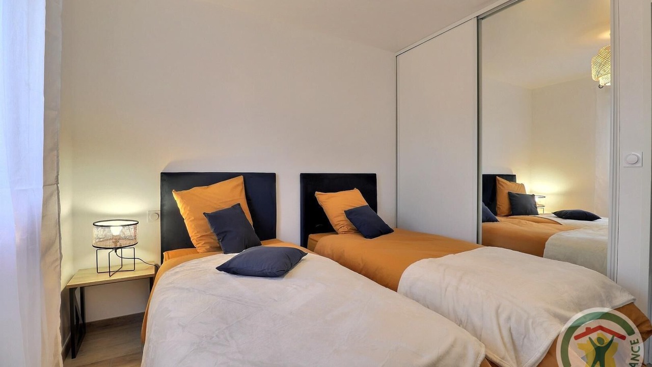 Photo of Bedroom in Saint-Germain-en-Cogles