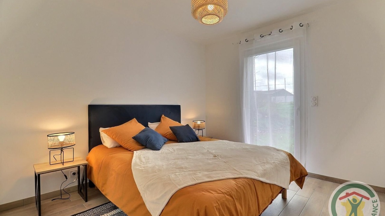 Photo of Bedroom in Saint-Germain-en-Cogles