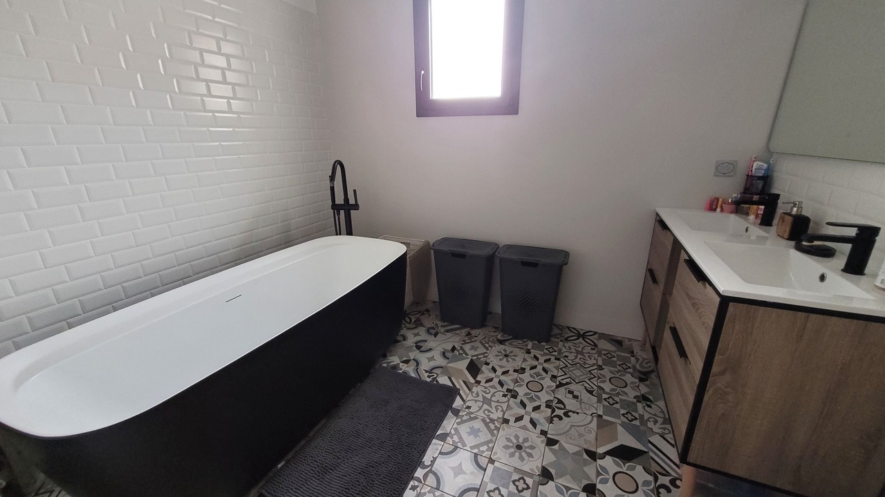 Photo of Bathroom in Aumelas
