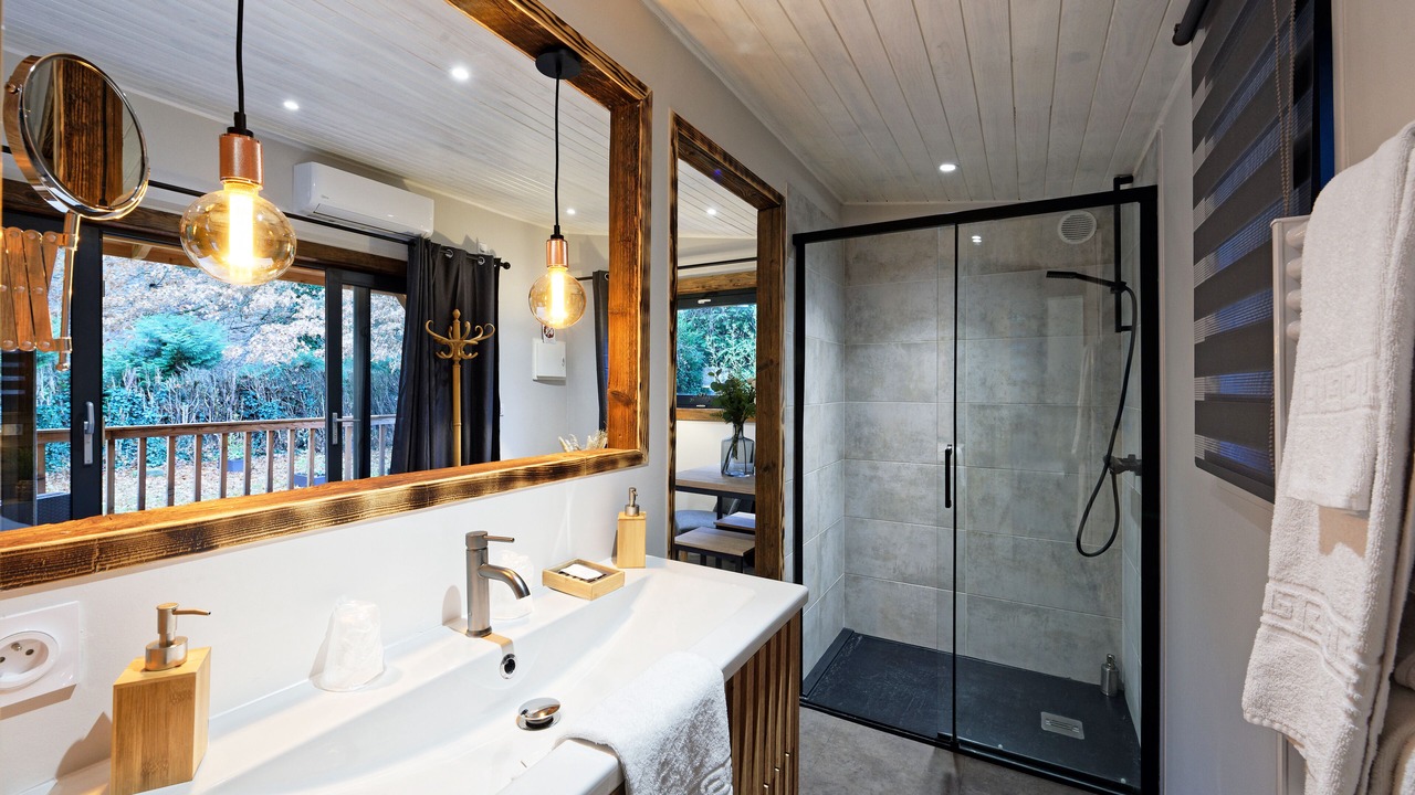 Photo of Bathroom in Autun