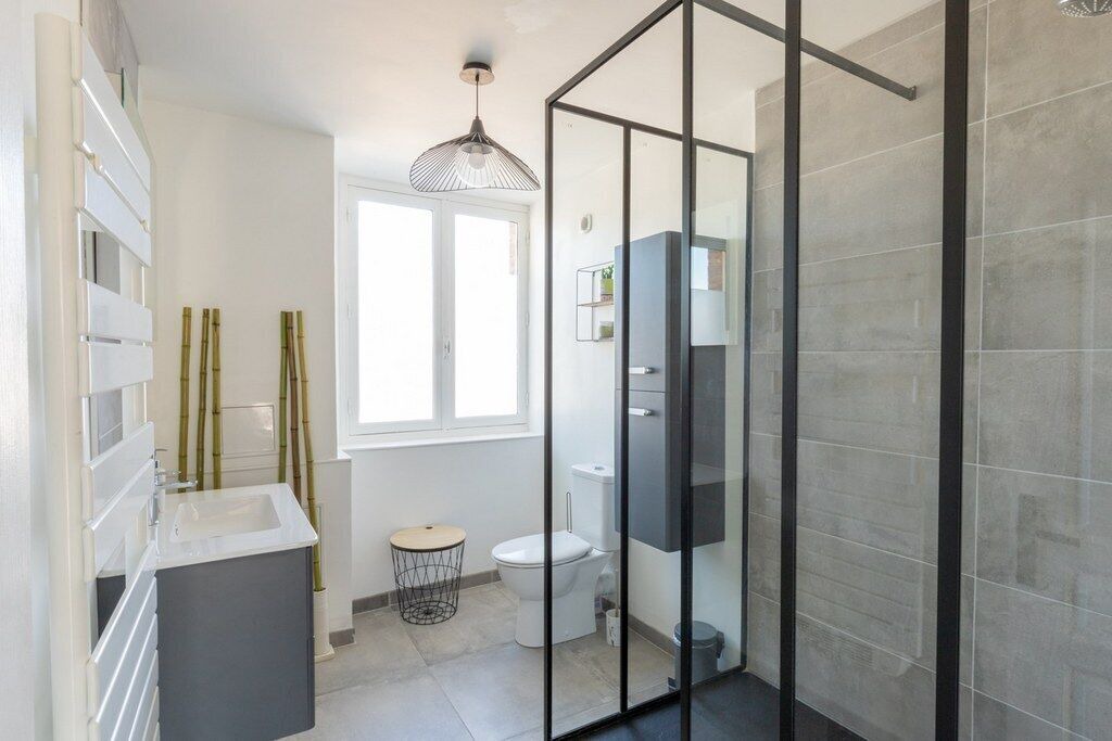 Photo of Bathroom in Epernay