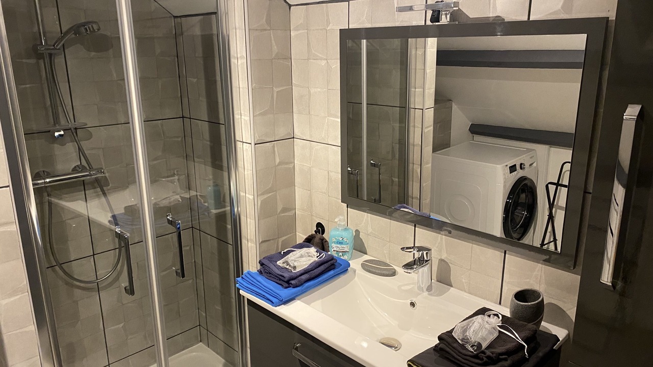 Photo of Bathroom in Pitres