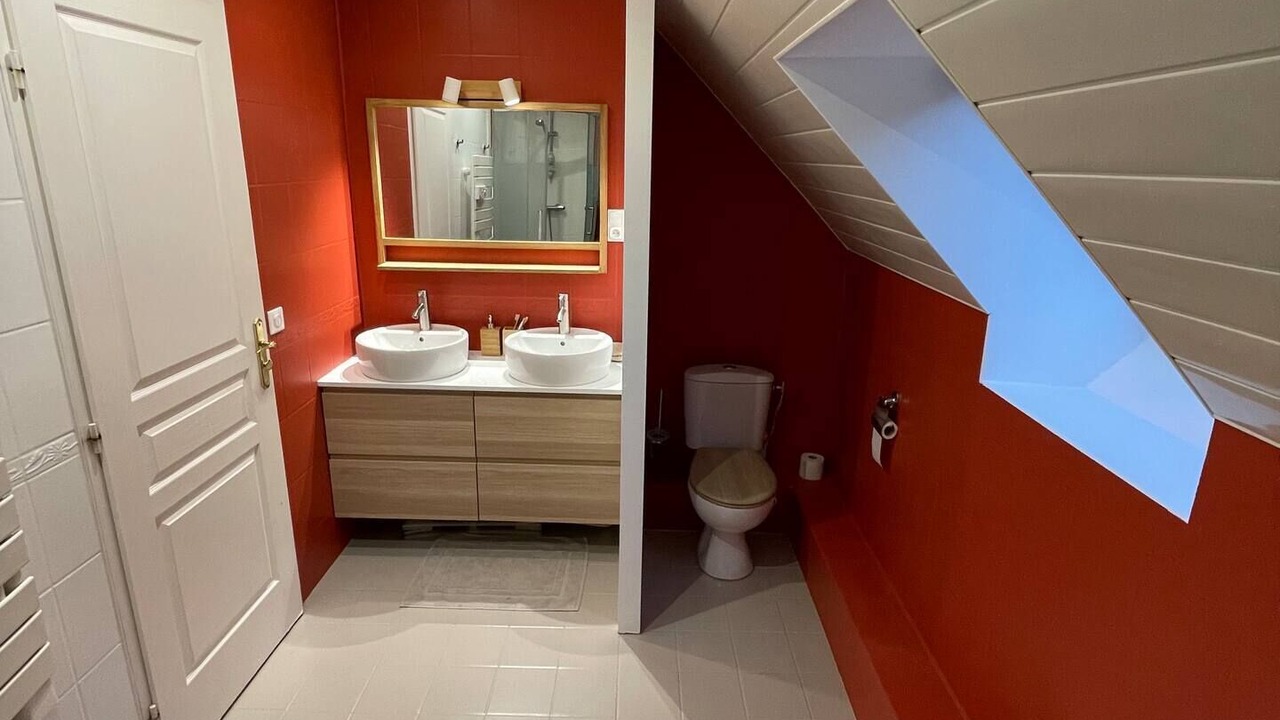 Photo of Bathroom in Germigny-sous-Coulombs