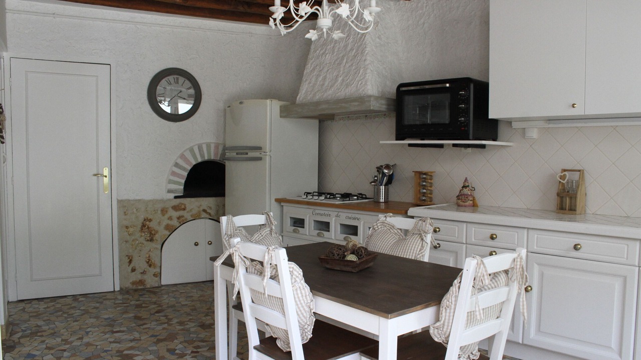 Photo of Kitchen in Aincourt
