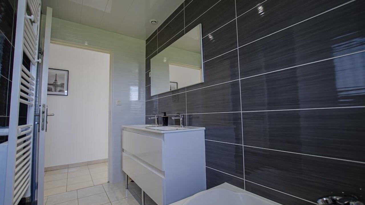 Photo of Bathroom in Puits-et-Nuisement