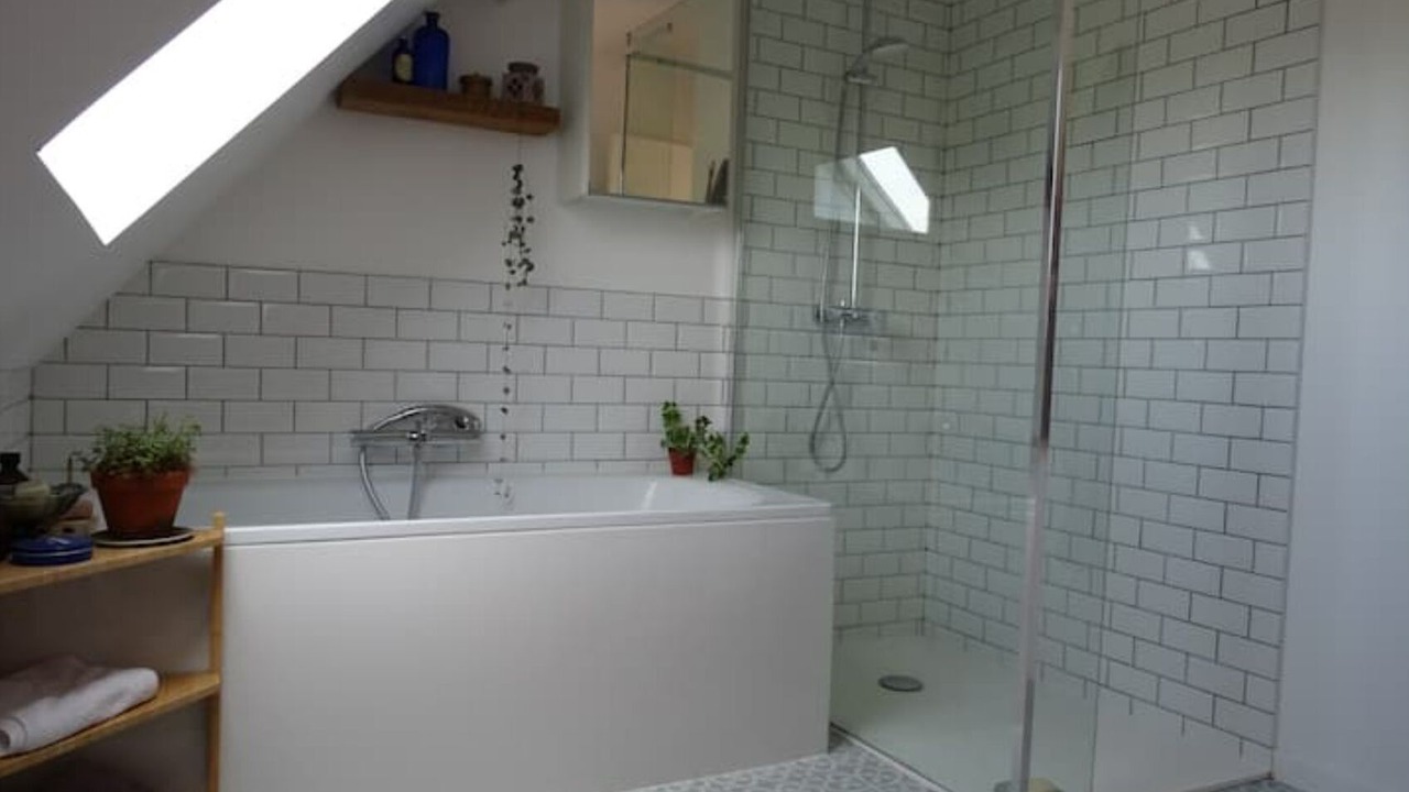 Photo of Bathroom in Mareil-Marly