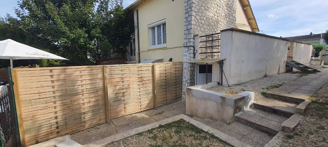 Photo of Outdoor in La Ferte-Gaucher