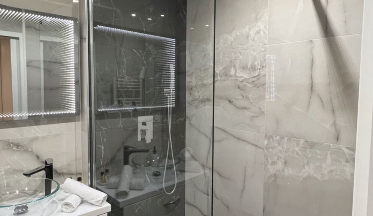 Photo of Bathroom in Poteries