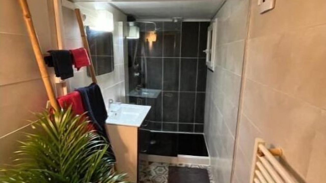 Photo of Bathroom in Villemoisson-sur-Orge