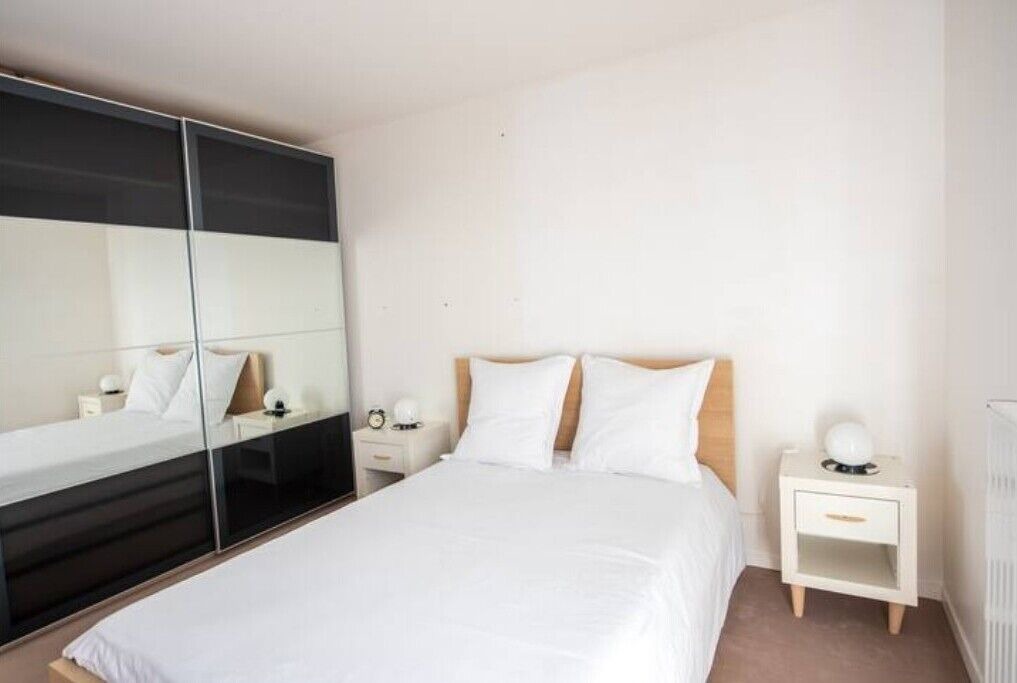 Photo of Bedroom in Center