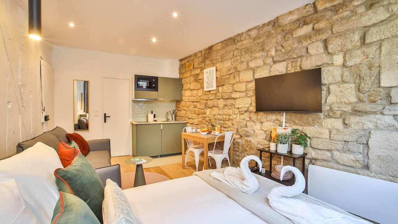 Photo of Bedroom in Val-de-Grace
