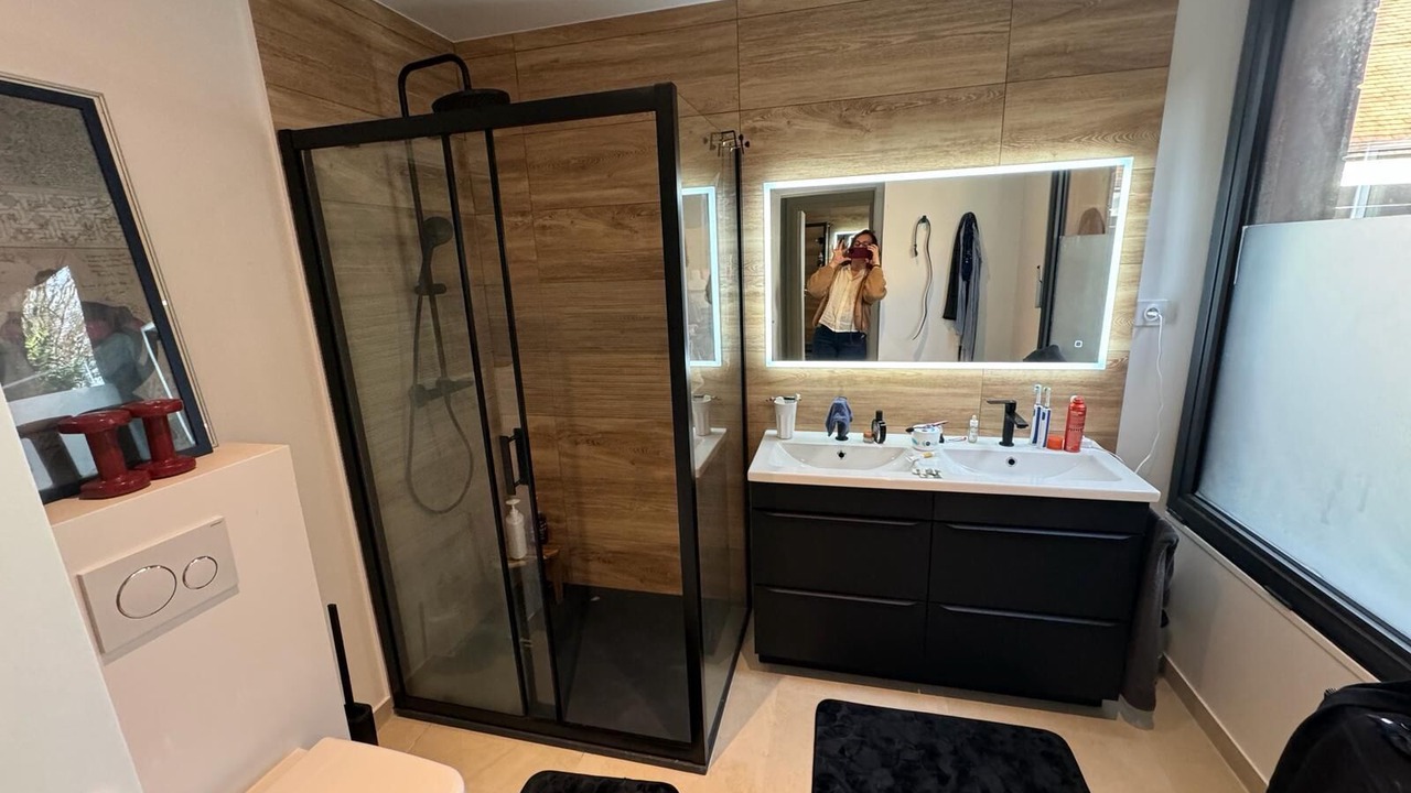 Photo of Bathroom in Gif-sur-Yvette