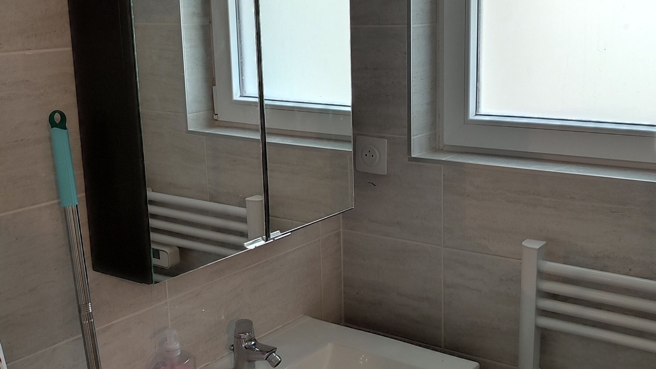 Photo of Bathroom in Saint-Jean-les-Deux-Jumeaux
