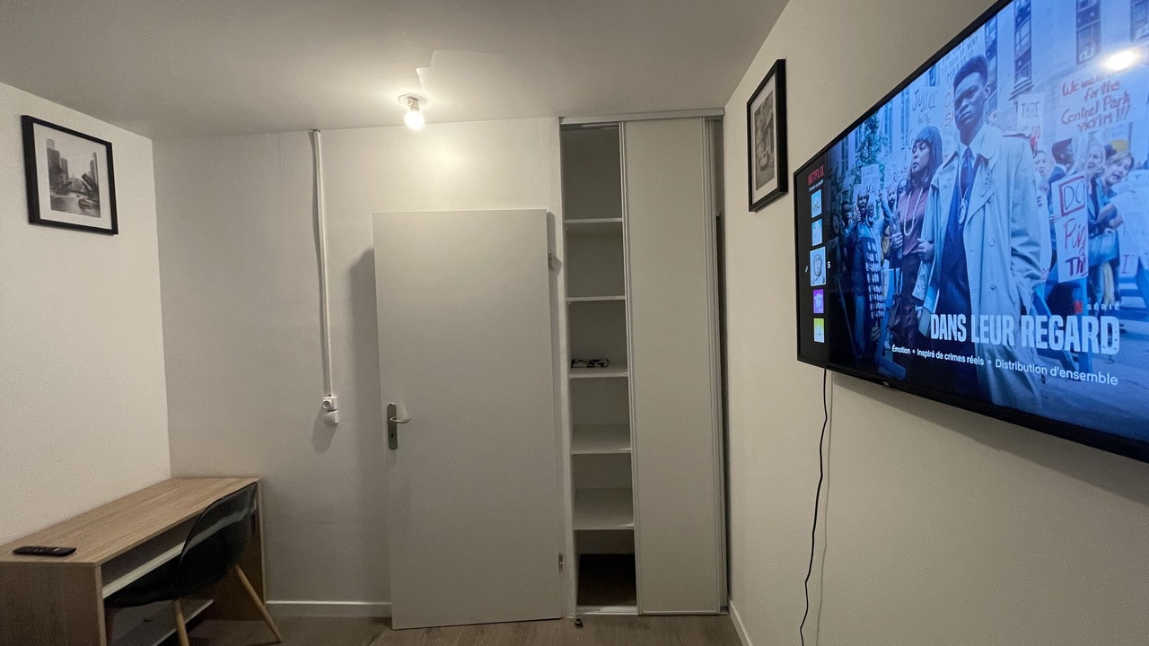 Photo of Bedroom in Villemomble