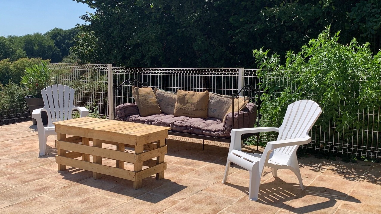 Photo of Patio Balcony in Fontenay-sur-Vegre