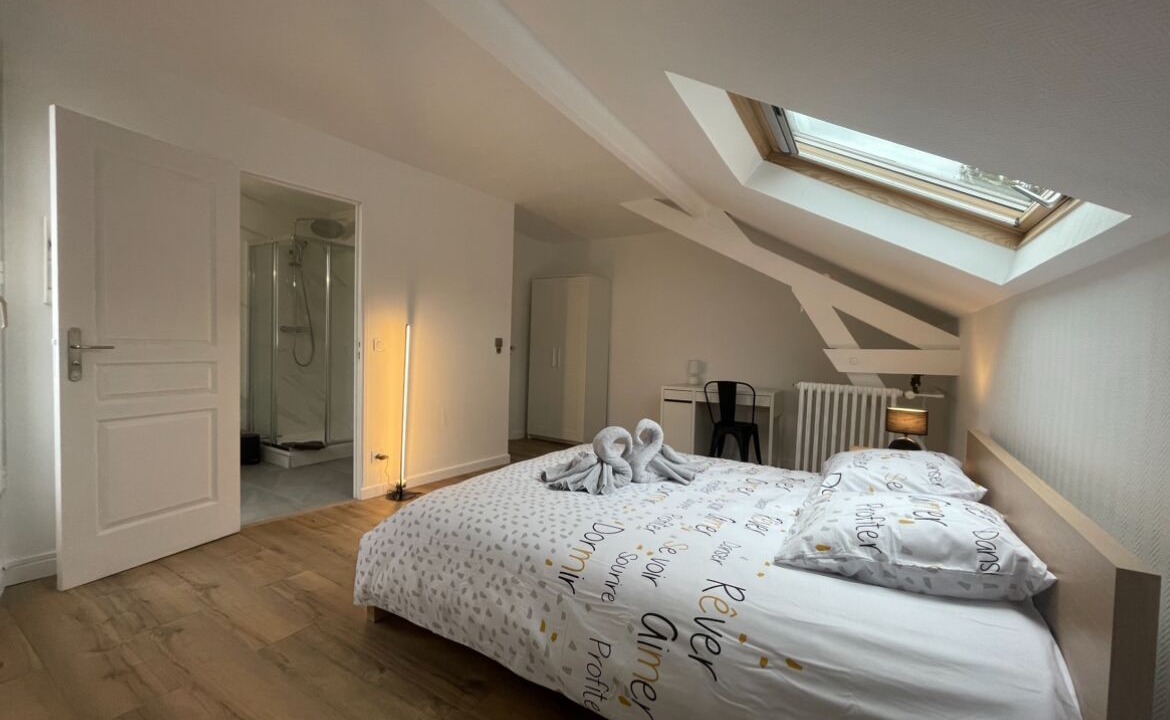 Photo of Bedroom in Villemomble