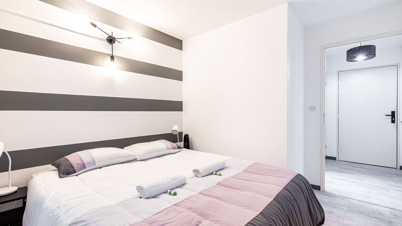 Photo of Bedroom in Saint-Ouen