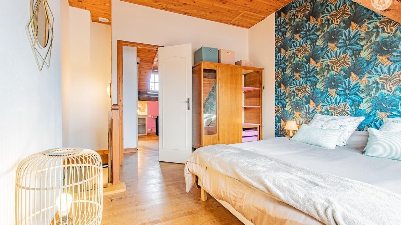 Photo of Bedroom in Paris-l'Hopital