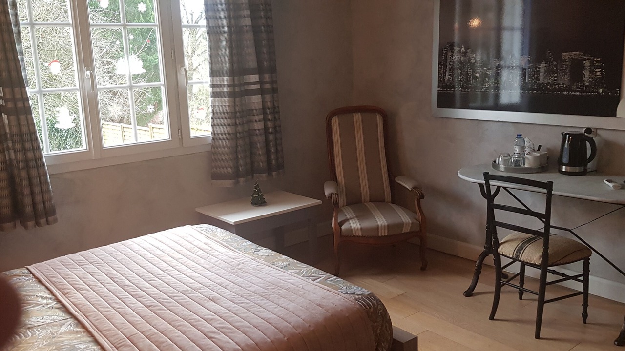 Photo of Bedroom in Montlignon
