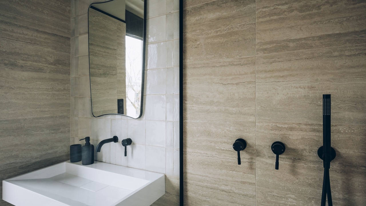 Photo of Bathroom in La Varenne Saint-Hilaire