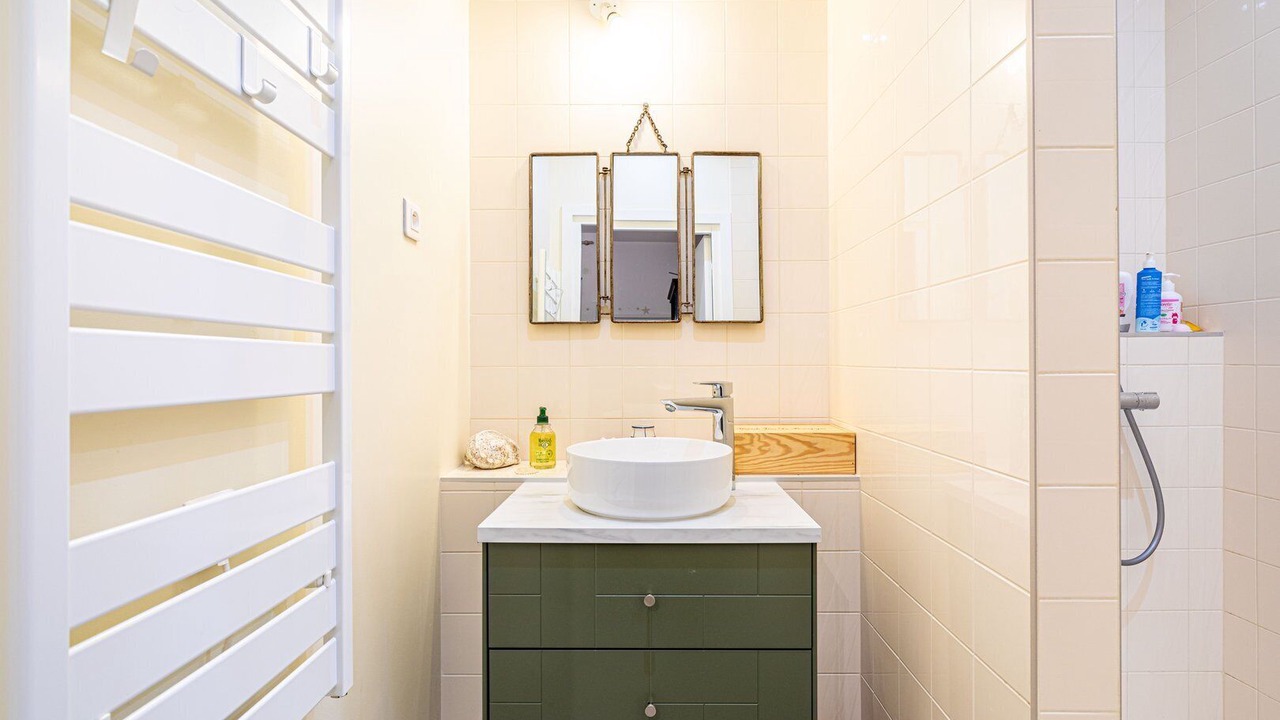 Photo of Bathroom in Montreuil