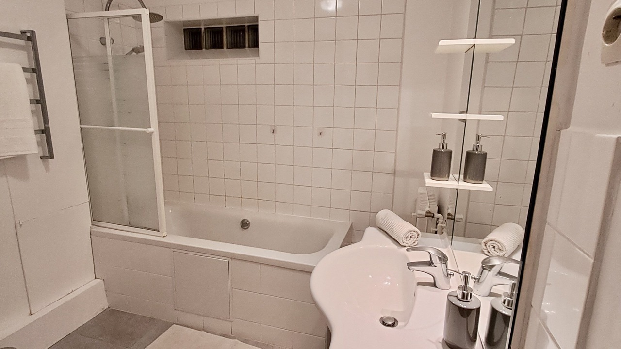 Photo of Bathroom in Notre-Dame