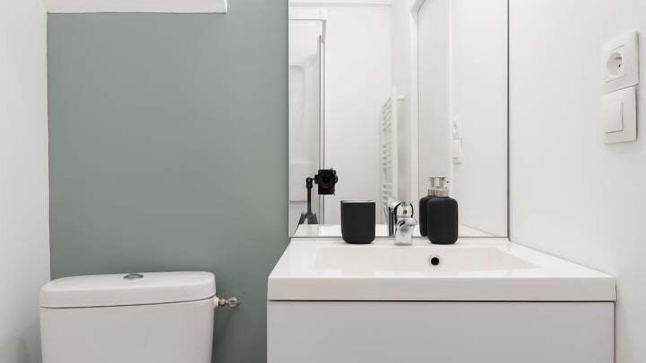 Photo of Bathroom in Lille Centre Ville