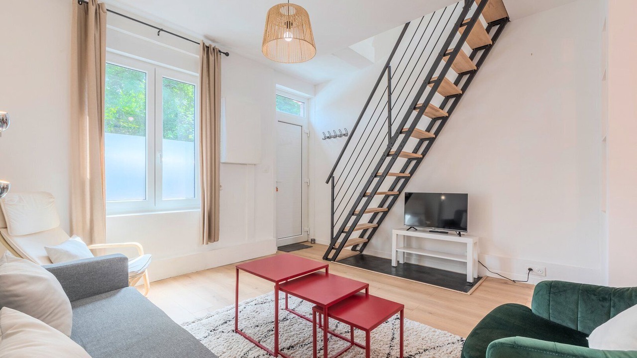Photo of Livingroom in Fives