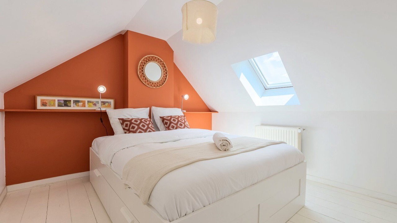 Photo of Bedroom in Fives