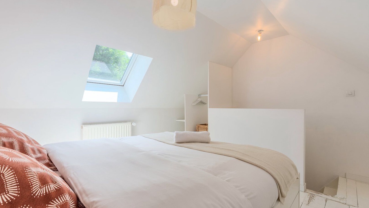 Photo of Bedroom in Fives