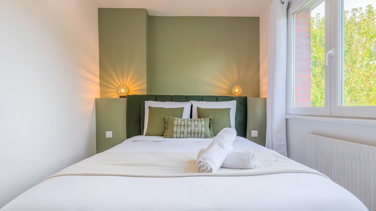 Photo of Bedroom in Lambersart