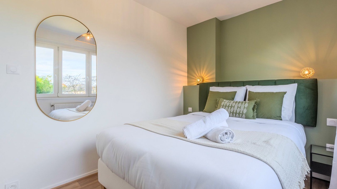 Photo of Bedroom in Lambersart