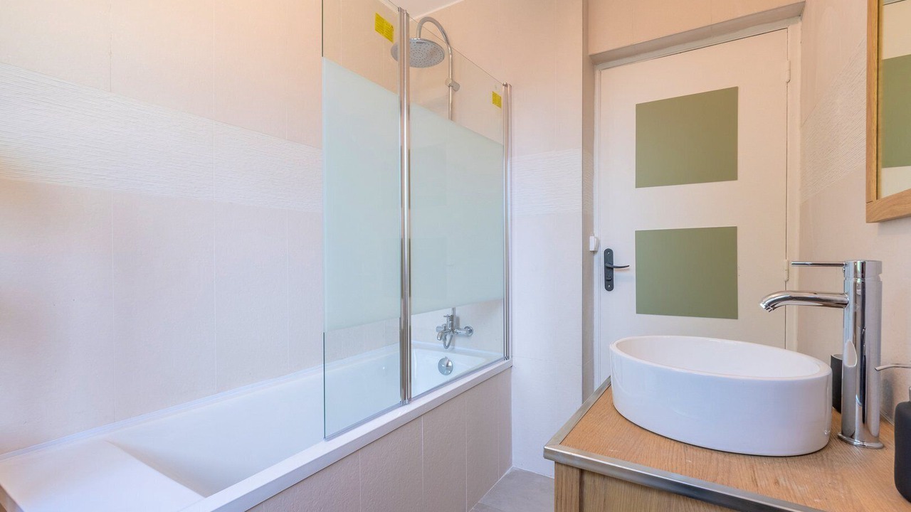 Photo of Bathroom in Lambersart