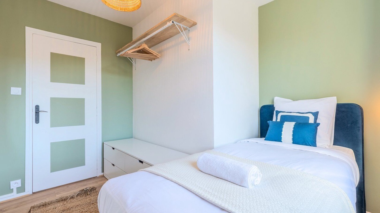 Photo of Bedroom in Lambersart