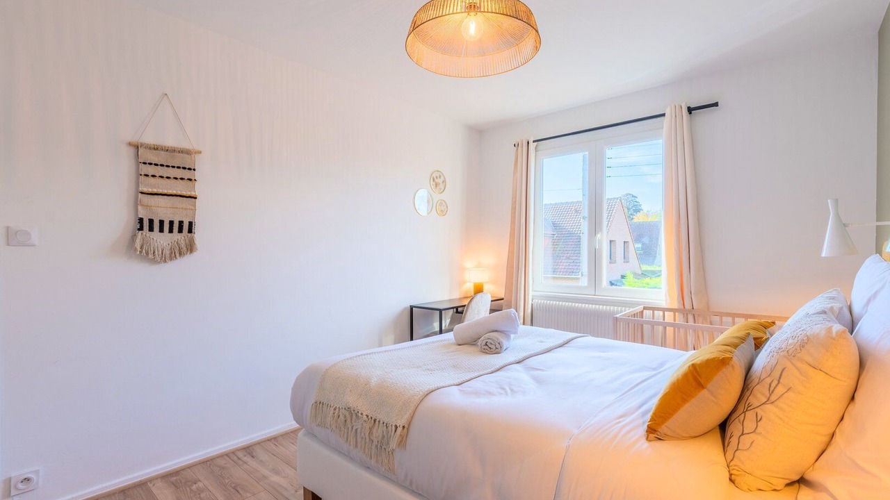 Photo of Bedroom in Lambersart