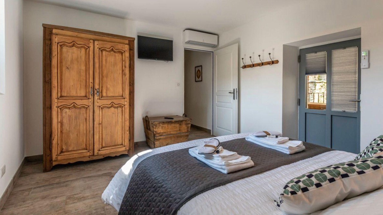 Photo of Bedroom in Venteuil