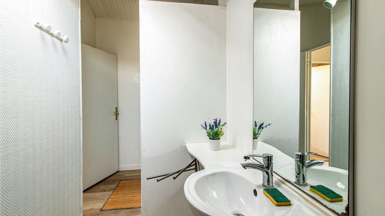 Photo of Bathroom in Criquetot-lʼEsneval