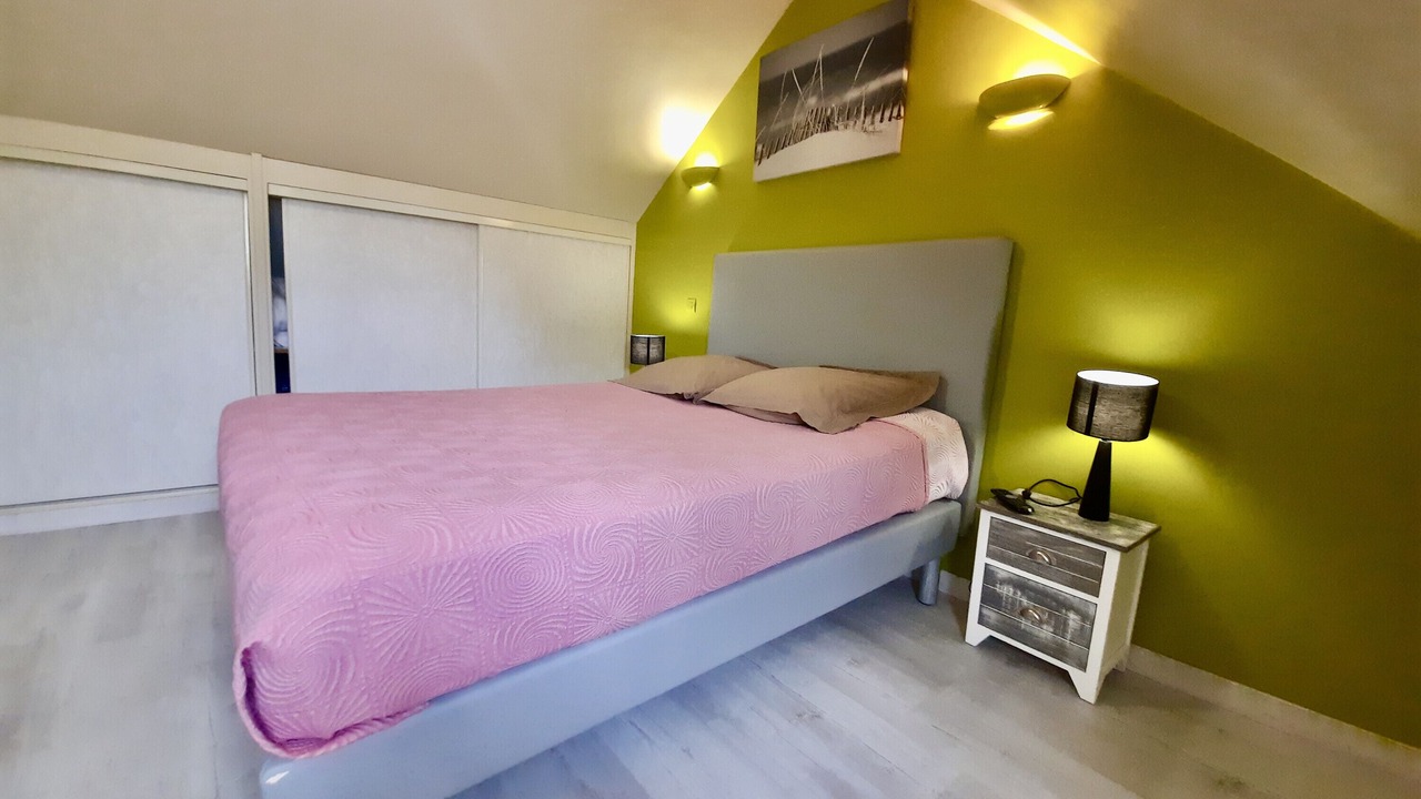 Photo of Bedroom in Huille