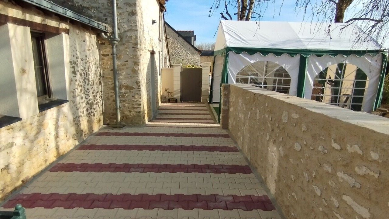 Photo of Outdoor in Huille