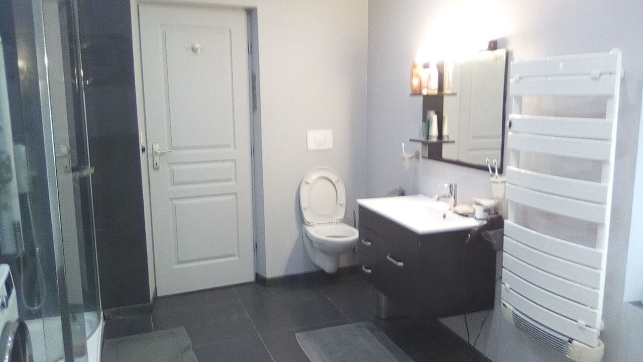 Photo of Bathroom in Pevy
