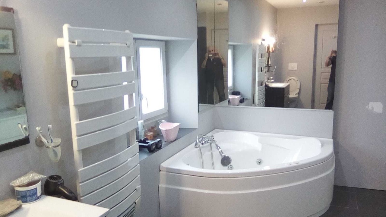 Photo of Bathroom in Pevy