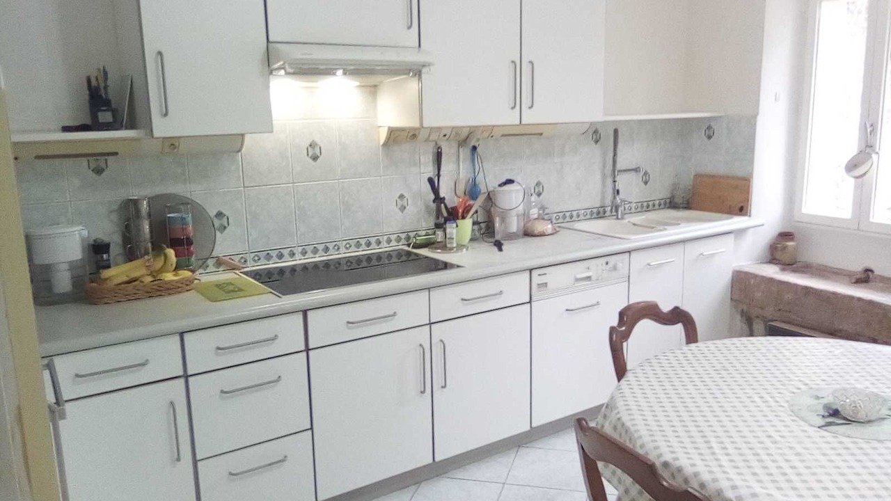 Photo of Kitchen in Pevy
