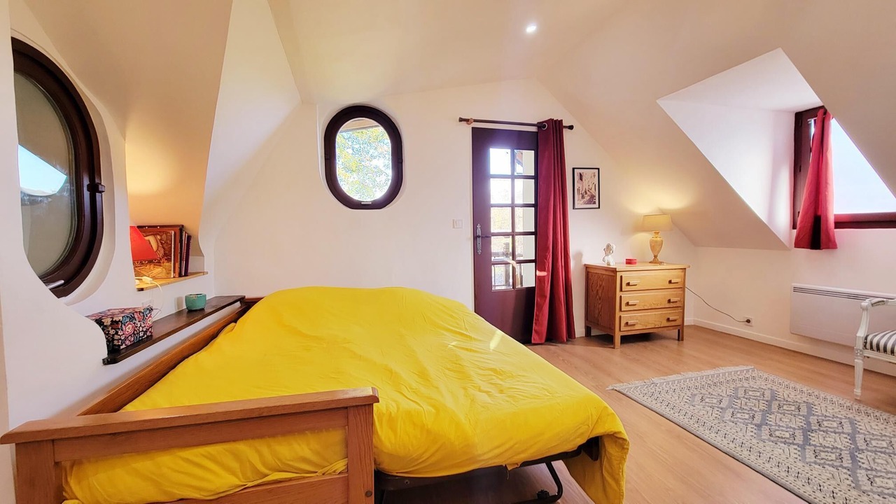 Photo of Bedroom in Villeneuve-sur-Bellot