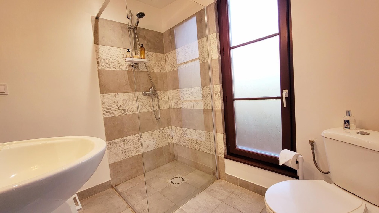 Photo of Bathroom in Villeneuve-sur-Bellot